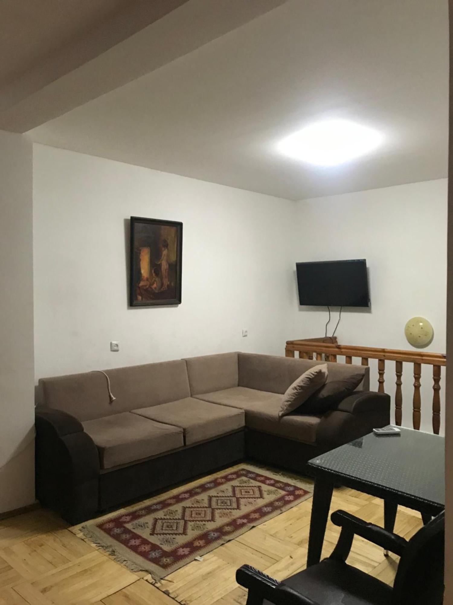 Lika'S Hause Apartment Тбилиси Екстериор снимка